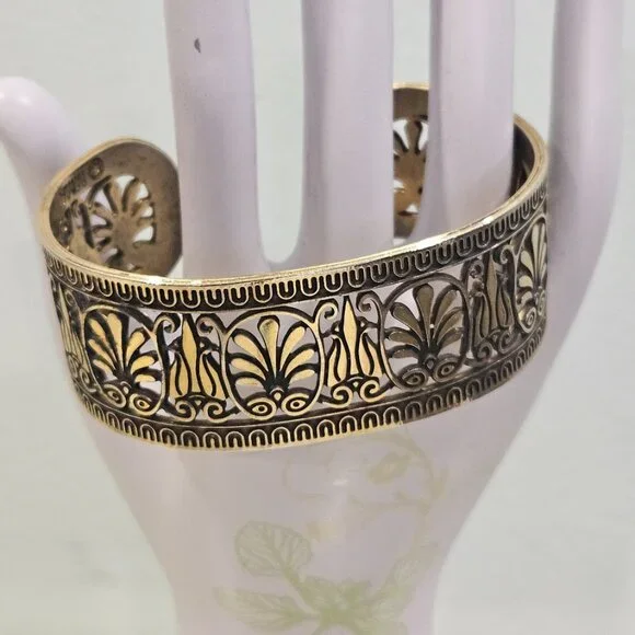 VINTAGE MMA METROPOLITAN MUSEUM OF ART GOLD TONE BANGLE CUFF BRACELET - Picture 3 of 8